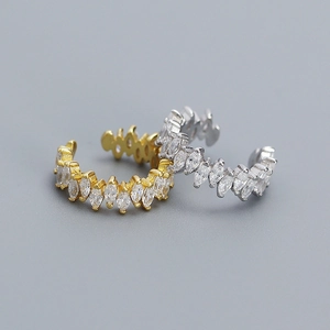 Minimalist 925 silver ear cuff with marquise-cut zirconias in gold and silver finish