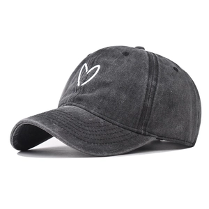 Heart Embroidery Washed Cotton Baseball Cap Vintage Distressed Sun Protection Adjustable Outdoor Leisure Hat For Women