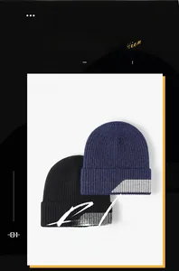 Détails du bonnet d'hiver en tricot bleu foncé et noir avec des accents de gris