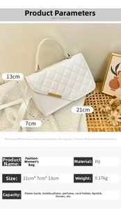 Detail view of a white quilted PU leather crossbody bag with dimensions 21x7x13cm