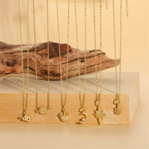 Colliers plaqués or 14K avec pendentifs lune, soleil et cœur en oxydes de zirconium