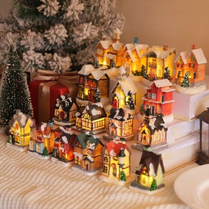 Ensemble de maisons de village de Noël lumineuses en résine avec LED pour décor de table