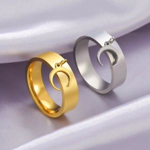 Stainless Steel Crescent Moon Pendant Ring 6MM Width Personalized Fashion Jewelry For Men Women Gold Silver Toned Band Ring