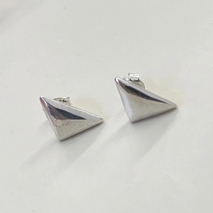 Minimalist 925 sterling silver triangle stud earrings for women with geometric design