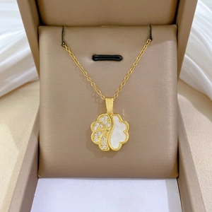 Pendant Necklace Titanium Steel Copper Shell Shape White Mother Of Artificial Pearl Pavé Zircon Inlaid Elegant Jewelry For Women