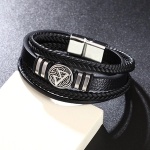 Bracelet pour homme en cuir tressé multicouche avec totem Viking et fermoir magnétique