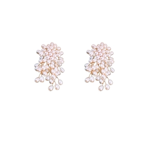 Elegant gold wire flower pearl tassel earrings with a vintage French aesthetic