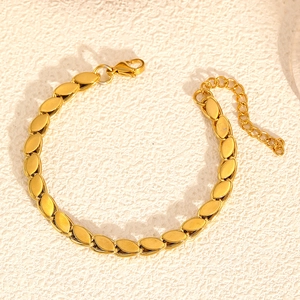 Bracciale minimalista in acciaio al titanio placcato oro 18k con chiusura a moschettone