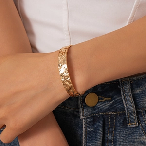 Hammered Texture Metal Cuff Bracelet Iron Minimalist Geometric Wrinkled Open Bangle Vintage Style Jewelry For Women