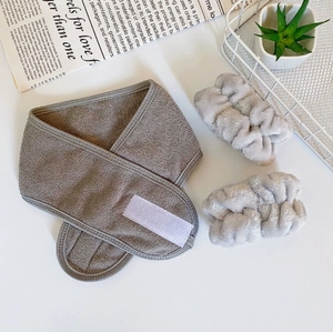 Microfiber yoga headband and wristbands set for face washing shown in a lifestyle setting