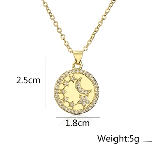Detail van vergulde hemelse hanger met afmetingen 1,8 cm en gewicht van 5g