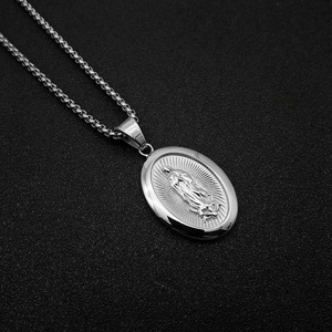 Collana hip hop in acciaio inossidabile argento con pendente Vergine Maria e catena box