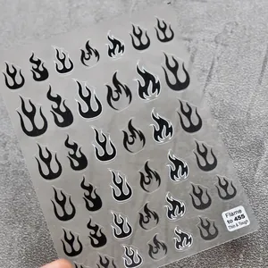 Dünne flexible 5D Nagelkunst-Aufkleber mit schwarz-weißen Flammenmustern für DIY Design