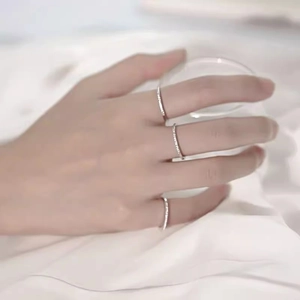 Minimalist S925 sterling silver moissanite stacking ring set with polished finish