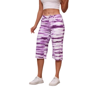 Women's casual purple and white tie-dye mid-rise capri denim pants with slim fit style