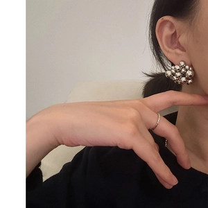Chic 925 silver irregular metal ball cluster earrings for women with minimalist style