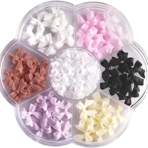 3D Bows And Faux Artificial Pearls Nail Art Charms Mixed Colors Resin Flowers DIY Manicure Decorations In Storage Box
