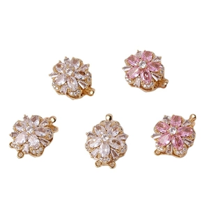 Five-petal flower zircon clasps for pearl bracelets in gold and pink finishes
