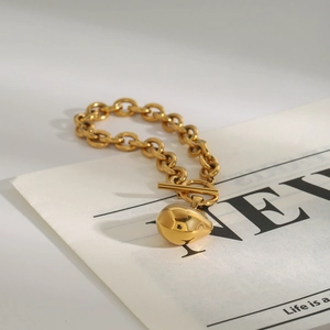 Modern 18k gold plated chunky chain bracelet with oversized smooth pendant and OT clasp
