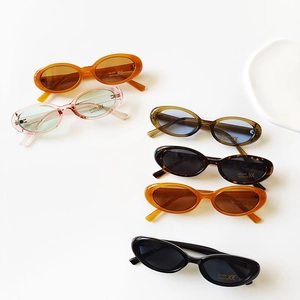 Retro square kids sunglasses in multiple colors with UV400 protection and CE certification