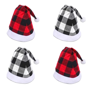Klassische rot-schwarze Weihnachtsmützen mit weißem Plüschrand und Bommel im 4er-Set