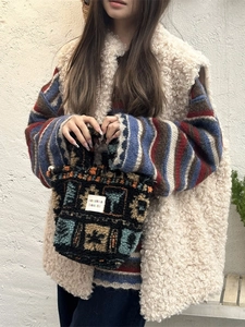 Winter plush geometric jacquard handbag with vintage bohemian pattern for daily casual use