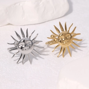 Bague Ouverte Soleil Lune Céleste En Acier Inoxydable Plqué Or 18 Carats Relief Vintage Bijoux Réglables Pour Femmes