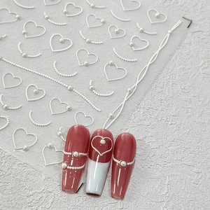 Autocollants Pour Ongles En Relief Künstliche Perle Blanche Motif Cœur Et Ligne Décoration De Manucure Auto Adhésive Élégante