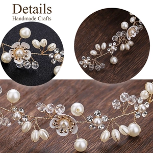 Vue détaillée du serre-tête floral fait main avec perles et fils dorés pour mariages