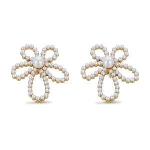 Elegant gold flower earrings with inlaid pearls in a symmetrical minimalist layout