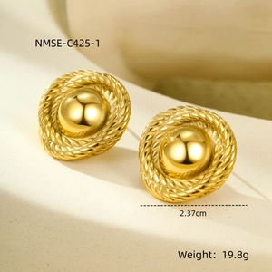 Macro shot showing twisted rope texture and weight specs of 18K gold round earrings