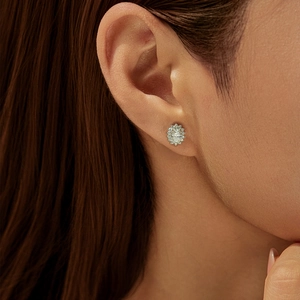 Boucles d'oreilles fleurs étincelantes en argent 925 avec pierres moissanite couleur D