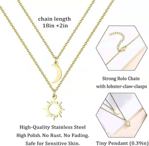 Détails des pendentifs soleil et lune en acier doré avec chaîne rolo robuste et fermoir mousqueton