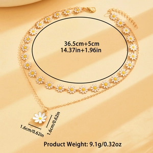 Double-layered daisy pendant necklace in gold with detailed size and weight dimensions