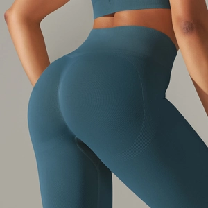 Vue détaillée du legging de yoga sans couture taille haute avec effet galbant sur les fesses