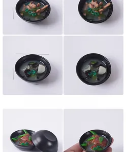 Vues détaillées et dimensions d'un bol de soupe miso japonaise miniature en porte-clés