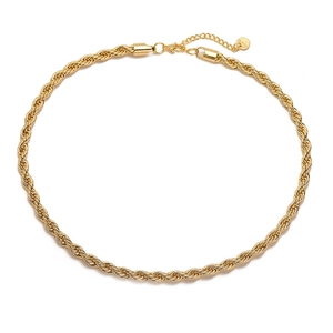 Detail of 18K gold-plated stainless steel rope chain with adjustable lobster clasp