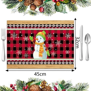 Mantel individual navideño con muñeco de nieve y árbol más cubiertos y piñas decorativas