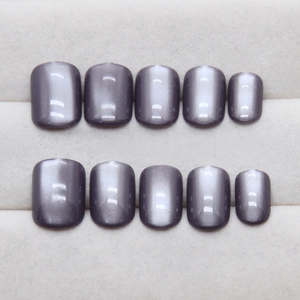Short square grey-purple cat eye press-on nails set with metallic polarized luster