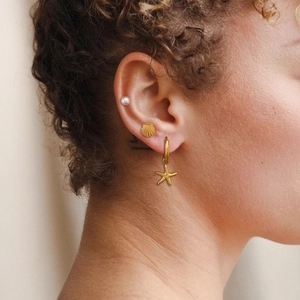 Ensemble de trois boucles d'oreilles en acier inoxydable avec étoile de mer et perle
