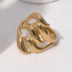 Classic 18k gold plated stainless steel ring with elegant irregular wave design