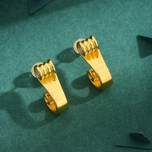 High-End Gold Plated Music Note Copper Stud Earrings Inlaid With Zirconia For Women Fashion Commuter Jewelry Gift