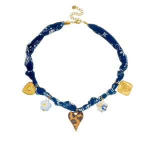 Collier en cordon de soie paisley bleu avec pendentifs cœur léopard et fleurs dorées