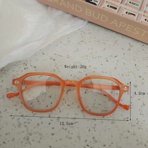 Detailed size specifications for trendy orange kids polygon sunglasses with 20g lightweight frame
