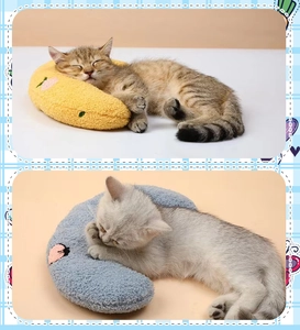Detail of soft sherpa pet neck pillow with peach embroidery for cats and small dogs