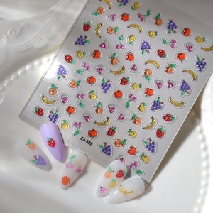 Détails d'autocollants 3D pour ongles aux motifs de fraises et de raisins en relief