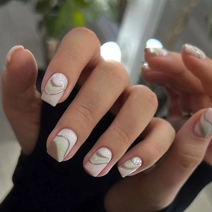 Short Square Round Press On Nails Abstract Wave Mint Green Coffee Pattern With Silver Wire Decor For Women