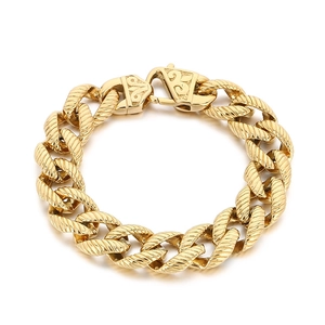 Men's 18k gold plated stainless steel chunky curb chain bracelet with engraved clasp detail