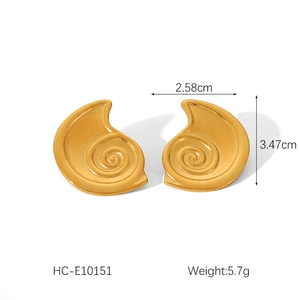 Detail view of 18K gold plated stainless steel spiral earrings with dimensions 2.58x3.47cm