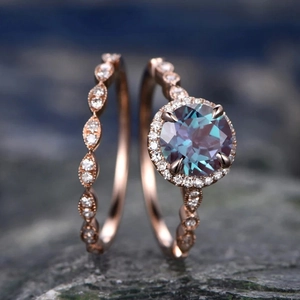 Vintage Bridal Wedding Rings Copper Rose Gold Plated Round Cut Zircon Halo Engagement Jewelry For Women